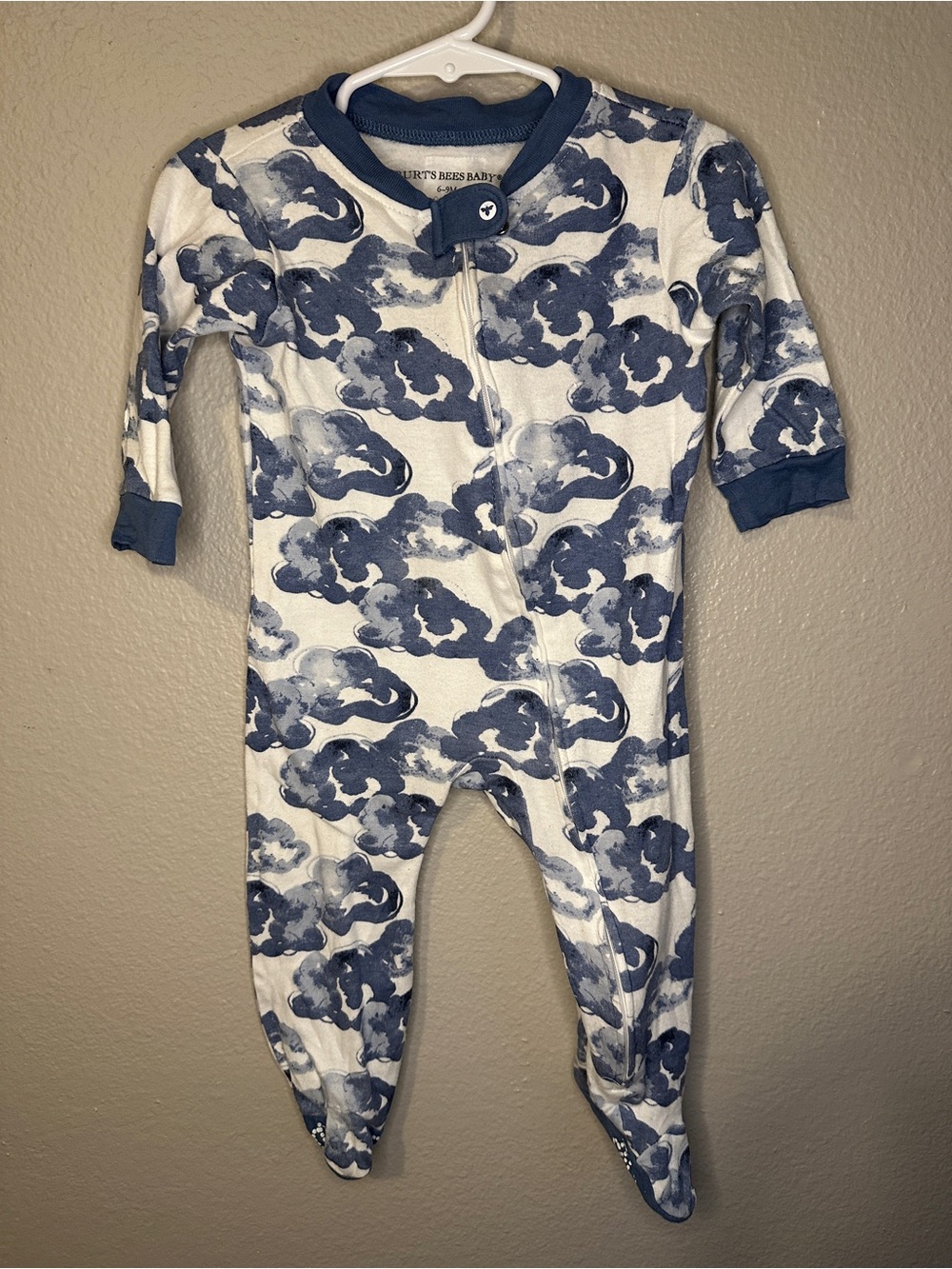 Burt’s Bees full zip size 6-9 months baby pjs in cloud print in organic cotton